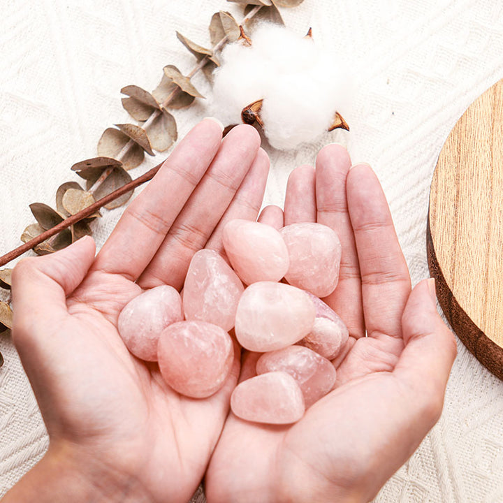 Ensemble de pierres naturelles polies en quartz rose Olivenorma