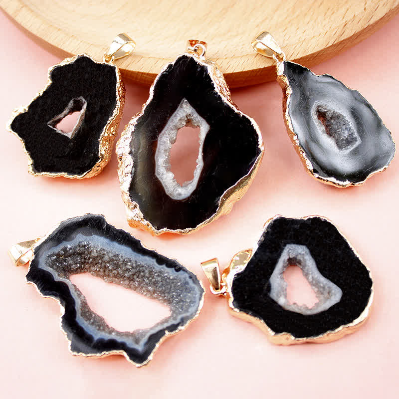 Collier en tranches de cristal brut irrégulier Olivenorma