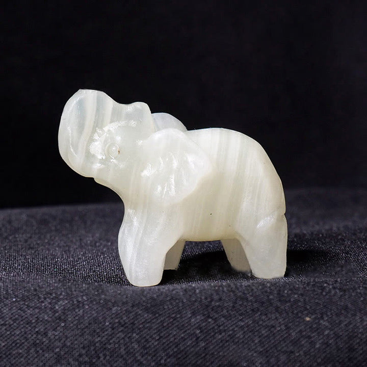 Ornement en pierre précieuse sculptée en cristal naturel Olivenorma