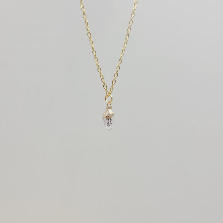 Collier en pierre précieuse brute irrégulière en cristal Olivenorma
