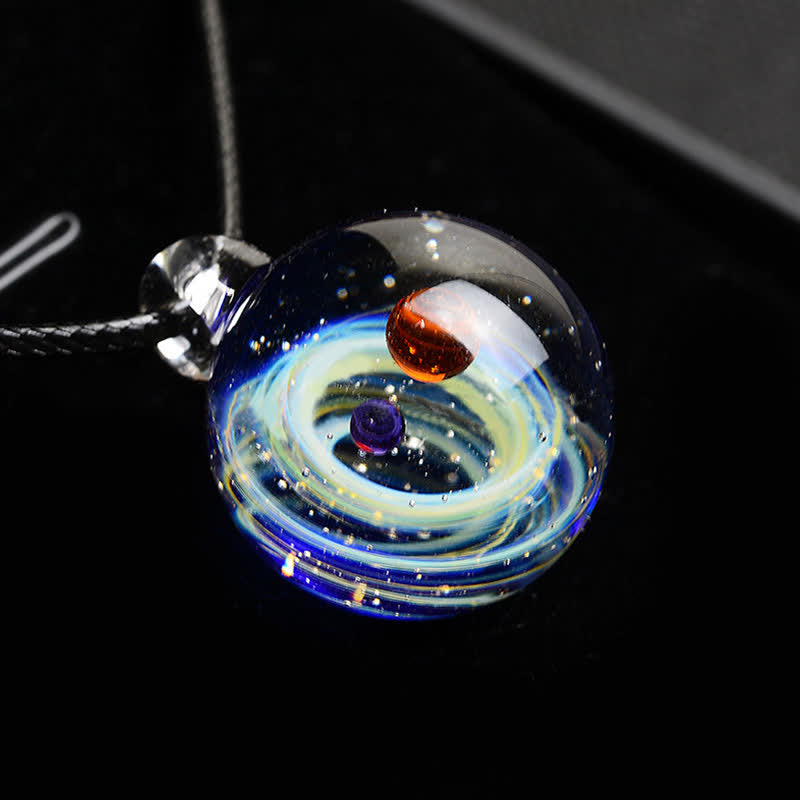 Collier fantaisie en verre avec ciel étoilé cosmique Olivenorma