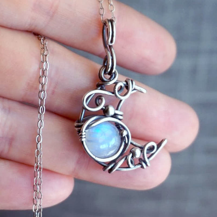 Collier en argent avec pierre de lune et lune de Bohême Olivenorma