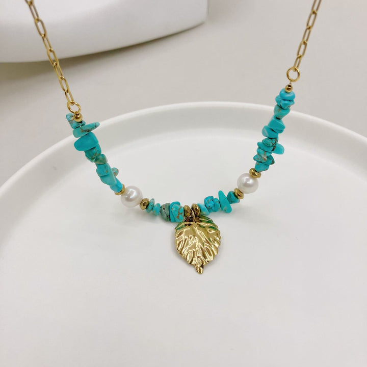 Collier pendentif en feuilles de turquoise irrégulières naturelles Olivenorma 