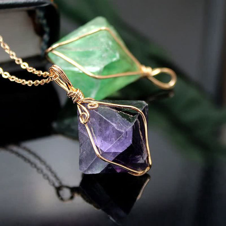 Collier en pierres précieuses octaèdres en fluorite naturelle Olivenorma 
