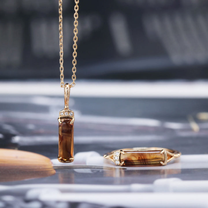 Collier pendentif en ambre artificiel Olivenorma