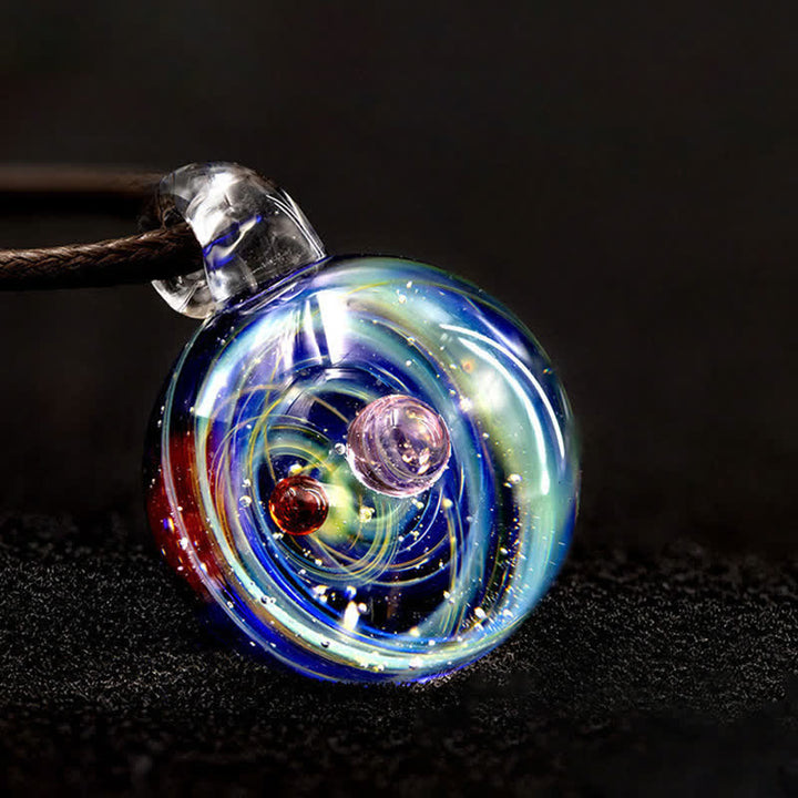Collier fantaisie en verre avec ciel étoilé cosmique Olivenorma
