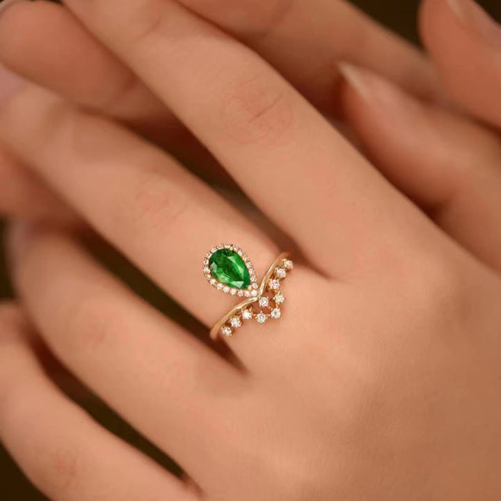 Bague délicate émeraude avec zircon Olivenorma