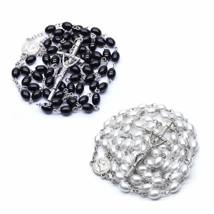 Collier chapelet en onyx noir ou en perles avec croix gothique Olivenorma