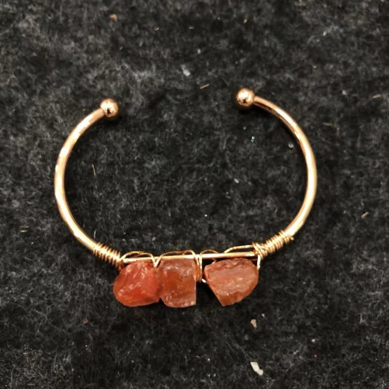 Bracelet vintage en cristal brut et pierres précieuses Olivenorma