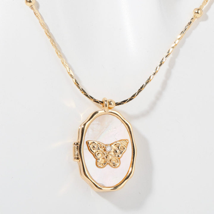 Collier pendentif papillon en nacre Olivenorma en cuivre plaqué or 14 carats 