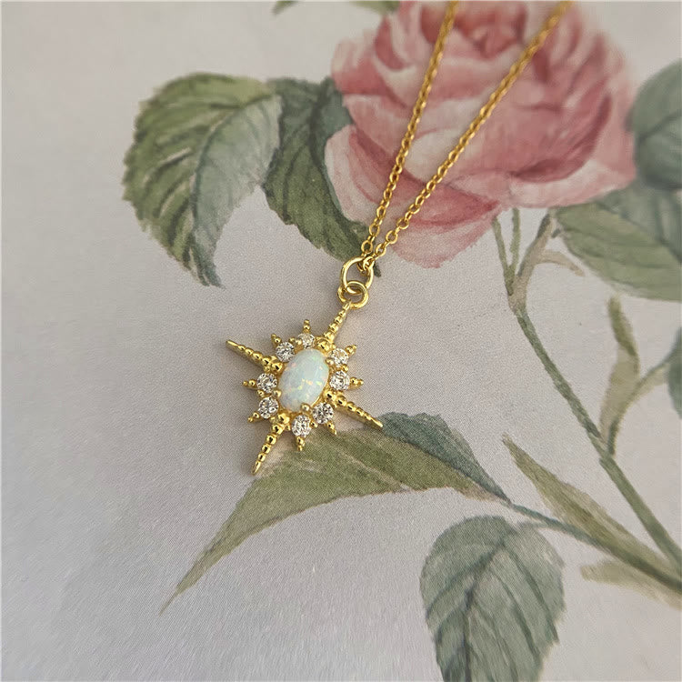 Collier étoile délicate Northstar en zircon blanc opale Olivenorma