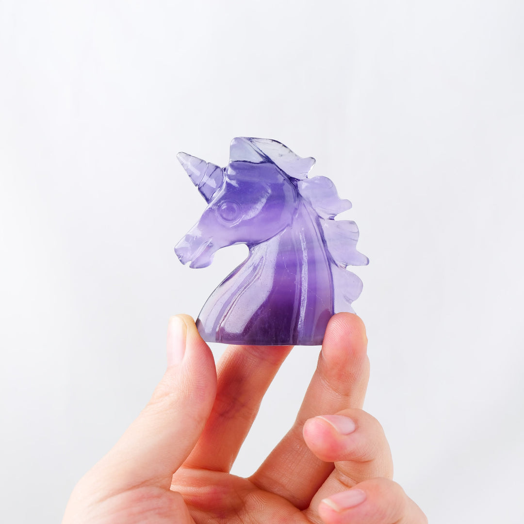 Décoration en pierre précieuse licorne en fluorite arc-en-ciel naturelle Olivenorma