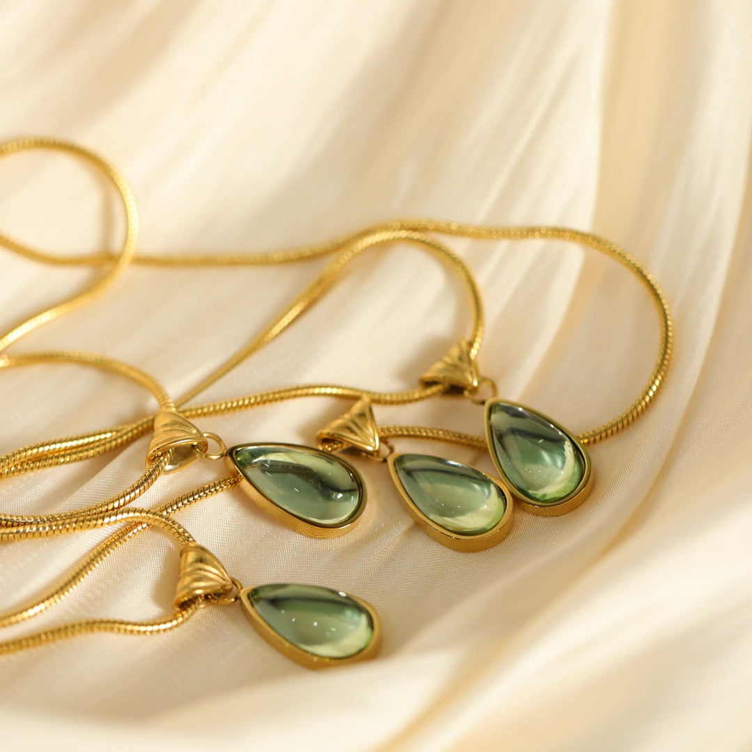 Collier pendentif en forme de goutte d'aventurine verte et aigue-marine Olivenorma