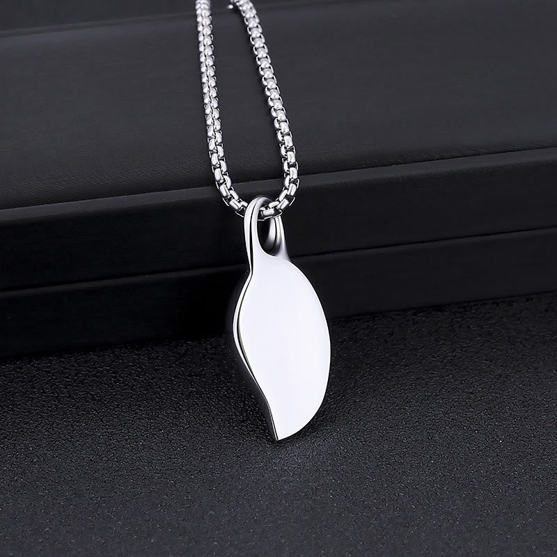 Collier en acier titane avec protection contre la chance et le courage Olivenorma 
