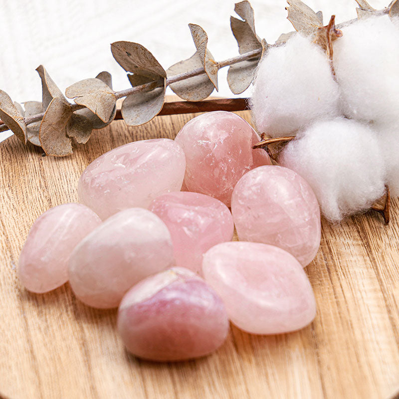 Ensemble de pierres naturelles polies en quartz rose Olivenorma