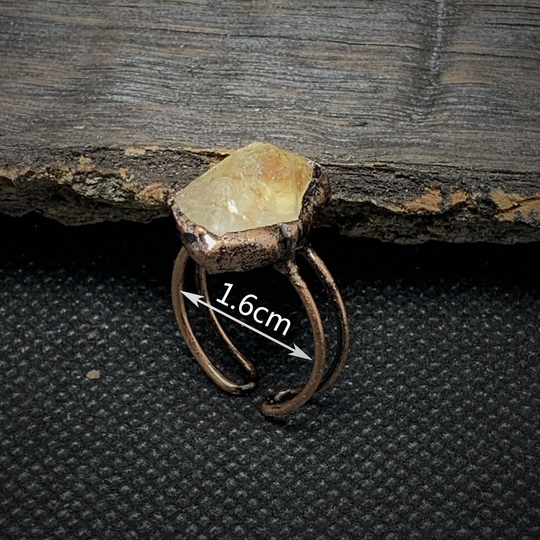 Bague ajustable en pierre brute irrégulière naturelle Olivenorma avec douze pierres de naissance