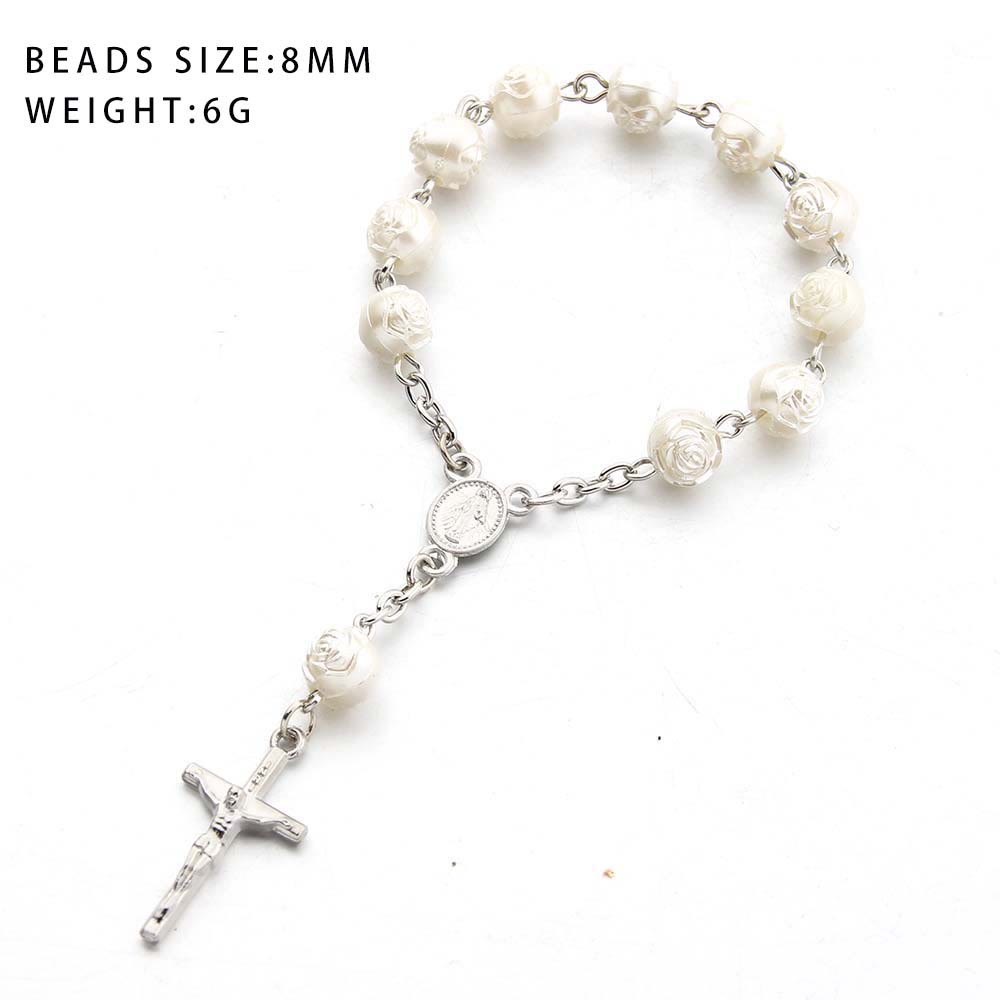 Bracelet en perles et croix en forme de cœur Olivenorma