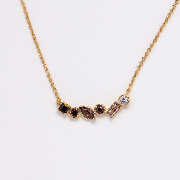 Collier avec pendentif en perles et pierres de naissance multiples Olivenorma plaqué or et cuivre 