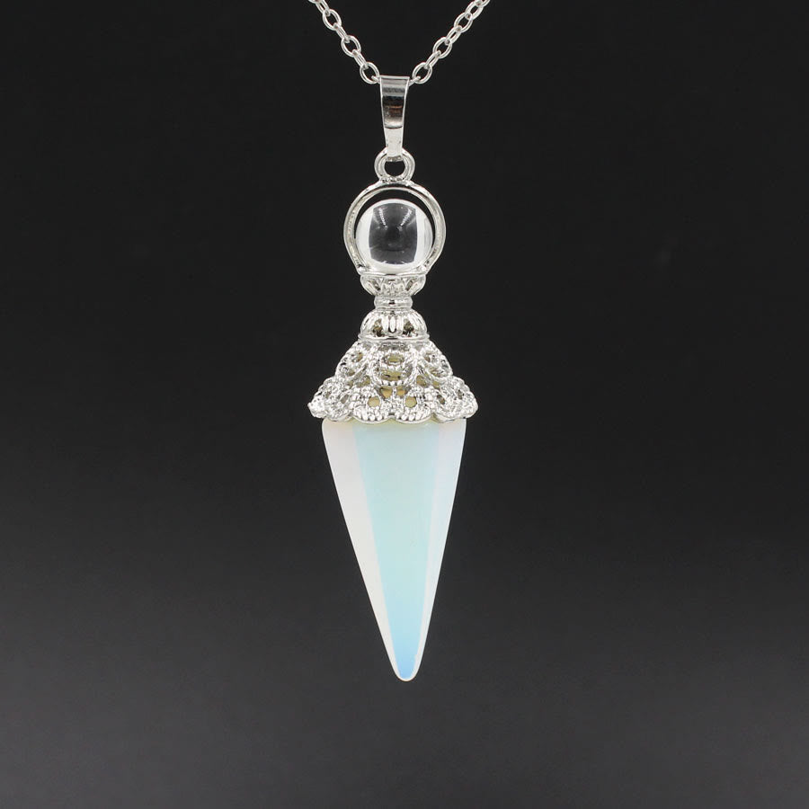 Colliers pendentifs à pointe de cristal de guérison Olivenorma
