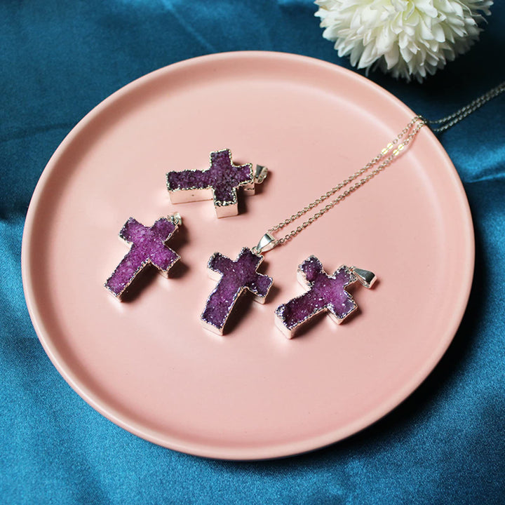 Collier en cristal naturel Reiki avec croix « Cœur guérisseur » Olivenorma 