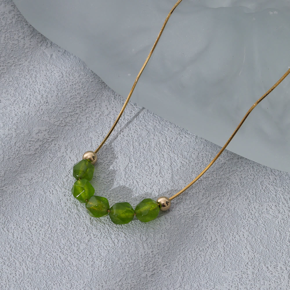Collier en acier inoxydable 18 carats avec perles de préhnite naturelle Olivenorma