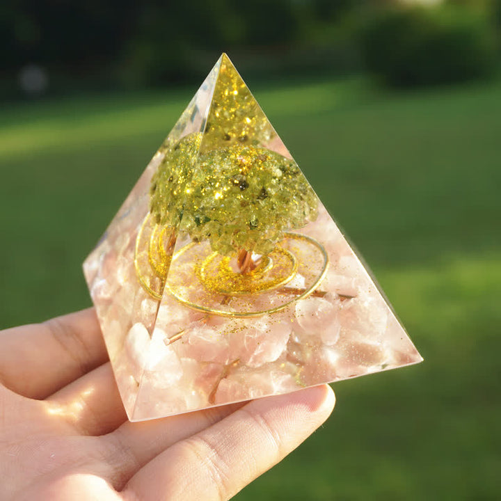 Pyramide d'orgone arbre de vie en quartz rose péridot Olivenorma