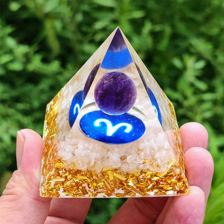 Pyramide d'orgone du zodiaque Bélier en améthyste Olivenorma avec quartz clair