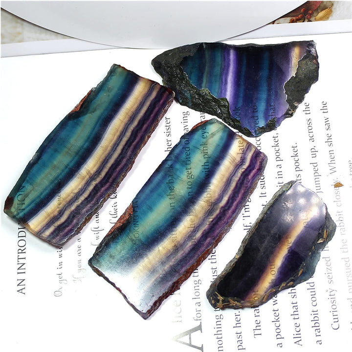 Décoration en pierres précieuses naturelles de fluorite arc-en-ciel brute Olivenorma