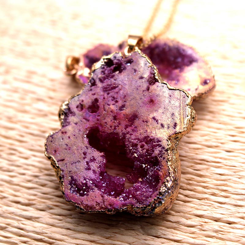 Pendentif Géode en Cristal Naturel