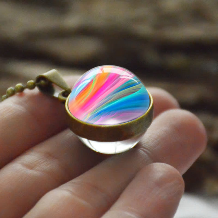 Collier coloré en boule de verre tridimensionnelle