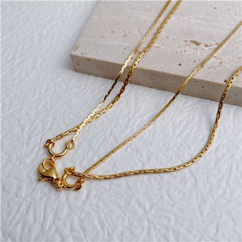 Collier double couche avec pendentif en opalite contre le mauvais œilnorma Olivenorma 