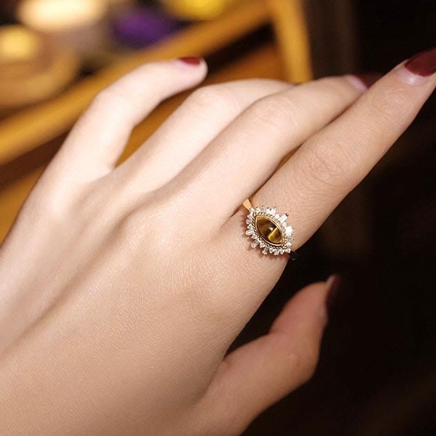 Bague vintage en or 18 carats avec œil de tigre naturel Olivenorma