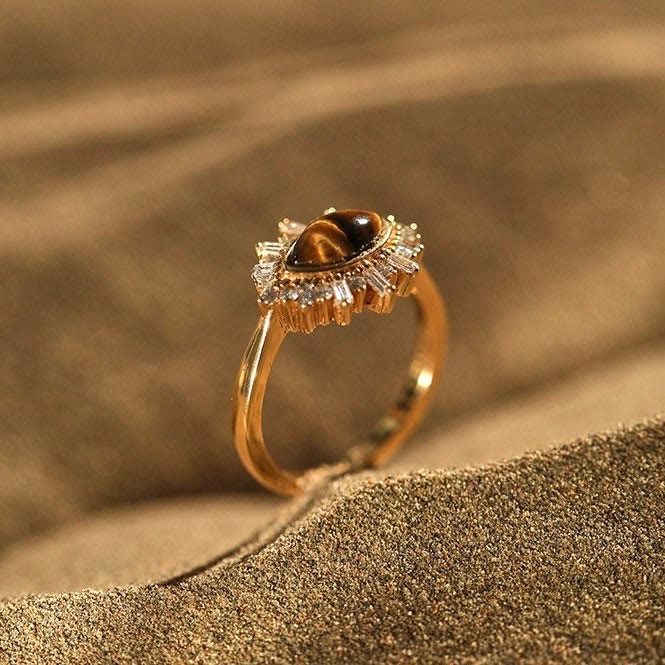 Bague vintage en or 18 carats avec œil de tigre naturel Olivenorma