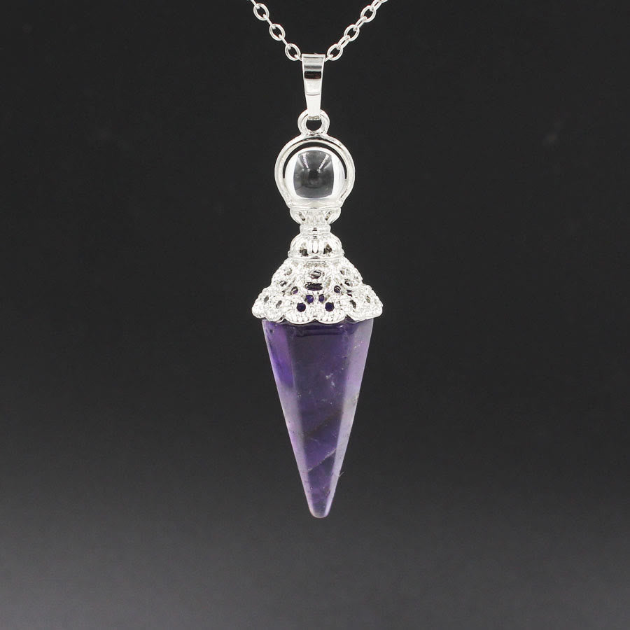 Colliers pendentifs à pointe de cristal de guérison Olivenorma