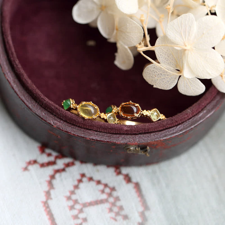 Bague rétro délicate en ambre avec pierres précieuses Olivenorma