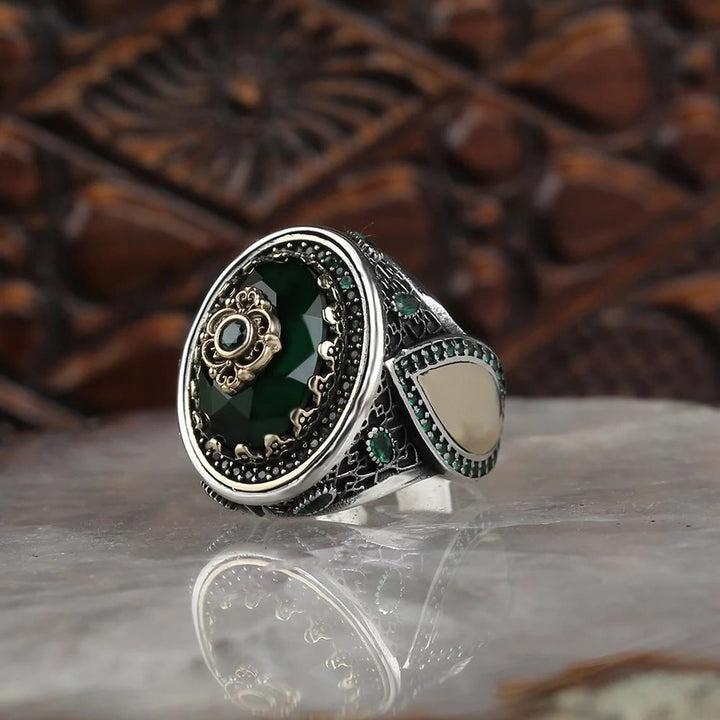 Bague empilable en forme de goutte d'eau avec émeraude Olivenorma