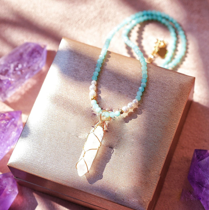 Collier pendule colonne en cristal de pierre brute naturelle Olivenorma