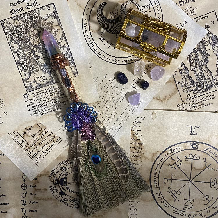Balai de cristal ornemental de sorcière rituelle Olivenorma