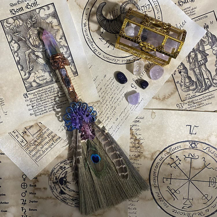 Balai de cristal ornemental de sorcière rituelle Olivenorma
