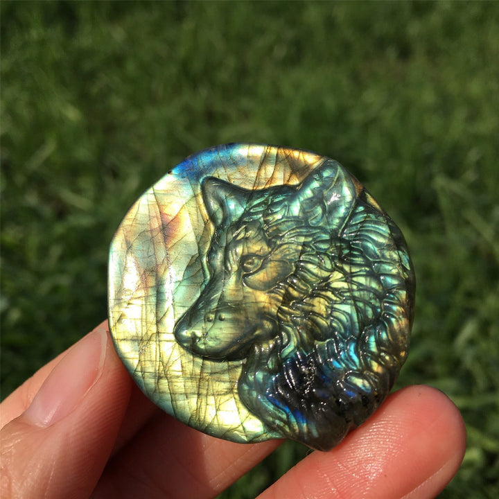 Décoration en pierre précieuse totem Wlof en labradorite naturelle Olivenorma 