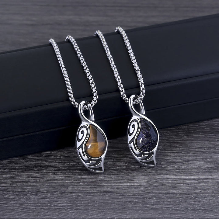 Collier en acier titane avec protection contre la chance et le courage Olivenorma 