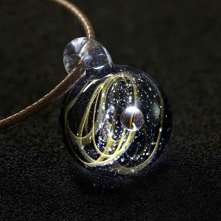 Collier fantaisie en verre avec ciel étoilé cosmique Olivenorma
