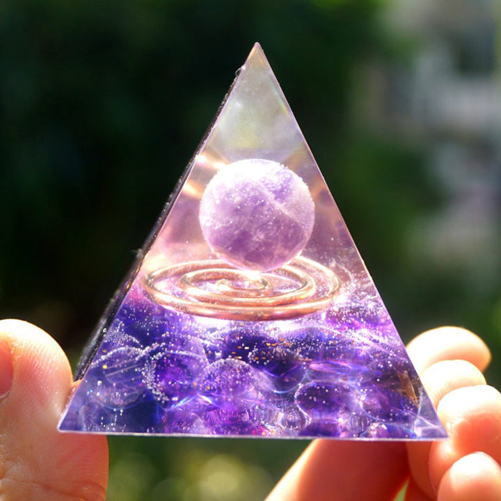 Pyramide d'orgone en cristal transparent améthyste Olivenorma