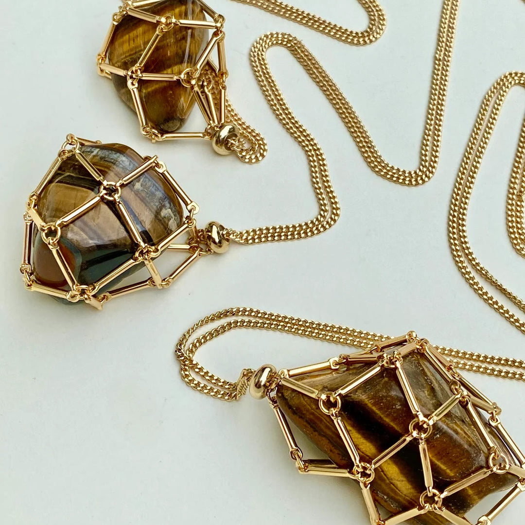 Collier avec pendentif en pierre brute et maille métallique en cristal Olivenorma 