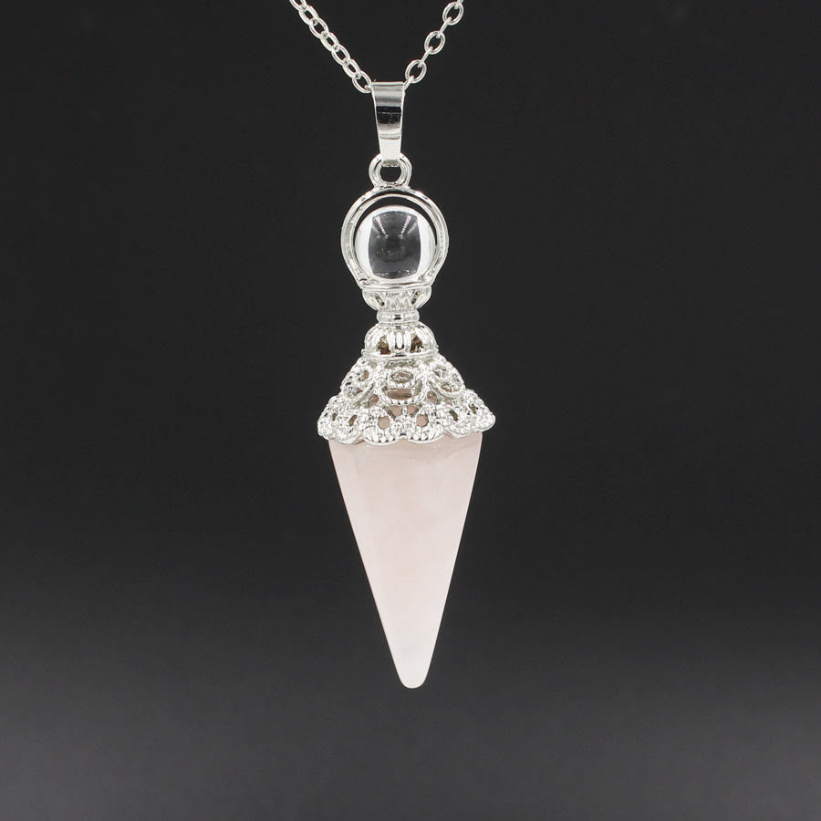 Colliers pendentifs à pointe de cristal de guérison Olivenorma