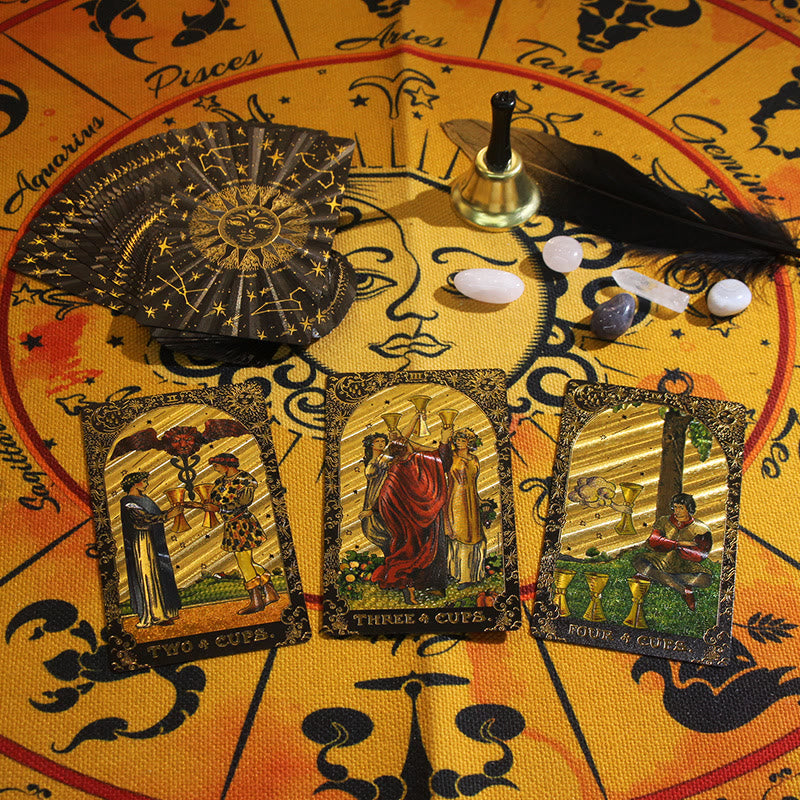 Cartes du jeu de tarot doré Olivenorma Black Gold Waite Foil