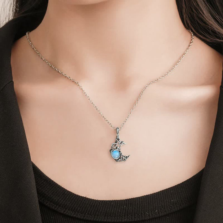 Collier en argent avec pierre de lune et lune de Bohême Olivenorma
