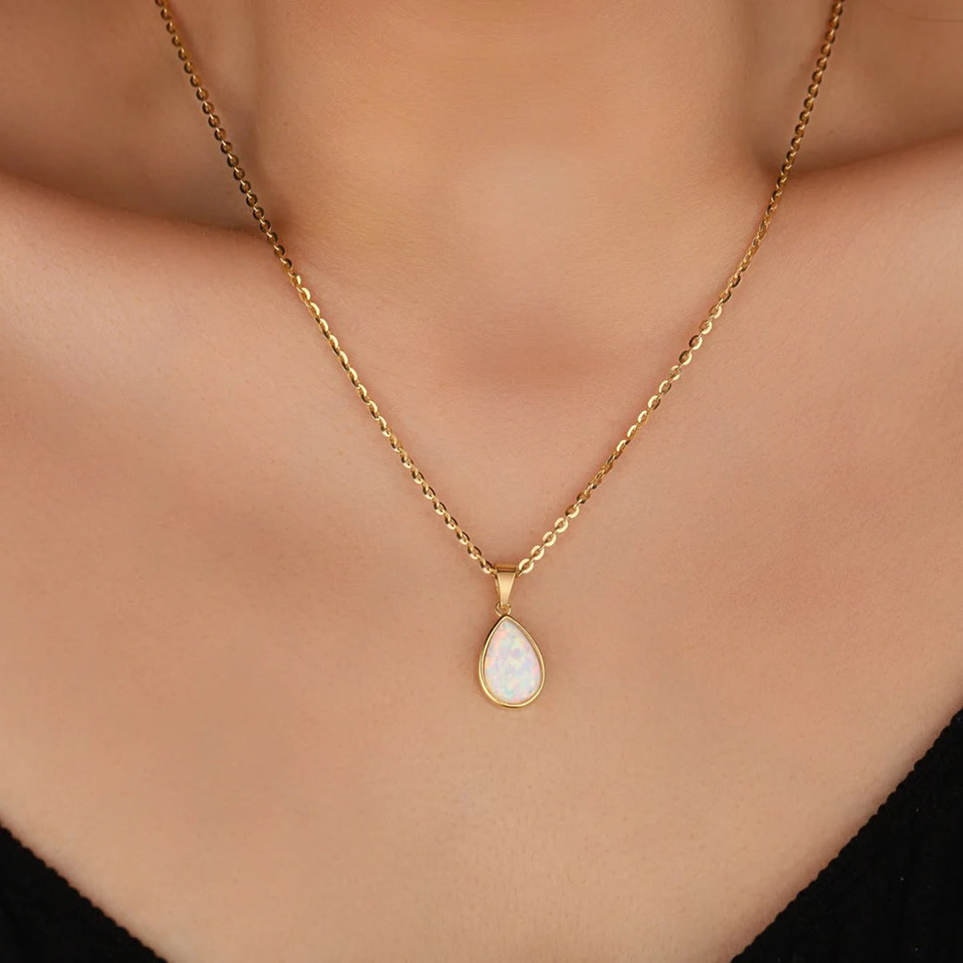 Collier en cuivre plaqué or 18 carats avec opale en forme de goutte d'eau Olivenorma