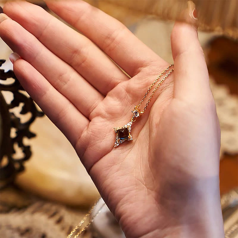 Collier en topaze bleue naturelle de Londres « Eternal Bliss » Olivenorma 