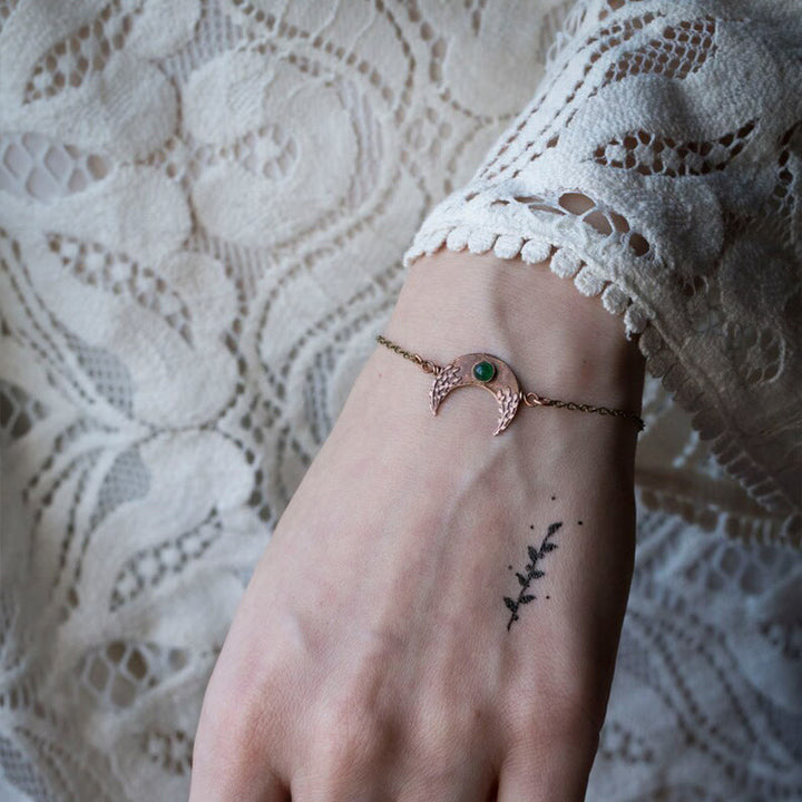 Bracelet gravé Olivenorma Crescent Emerald en bronze antique 